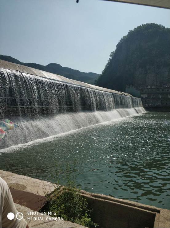 鞍山市天乙門窗有限公司組織全體員工開展了每年一度的“清涼夏日游”團建活動(圖7) 鞍山市天乙門窗有限公司組織全體員工開展了每年一度的“清涼夏日游”團建活動(圖7)